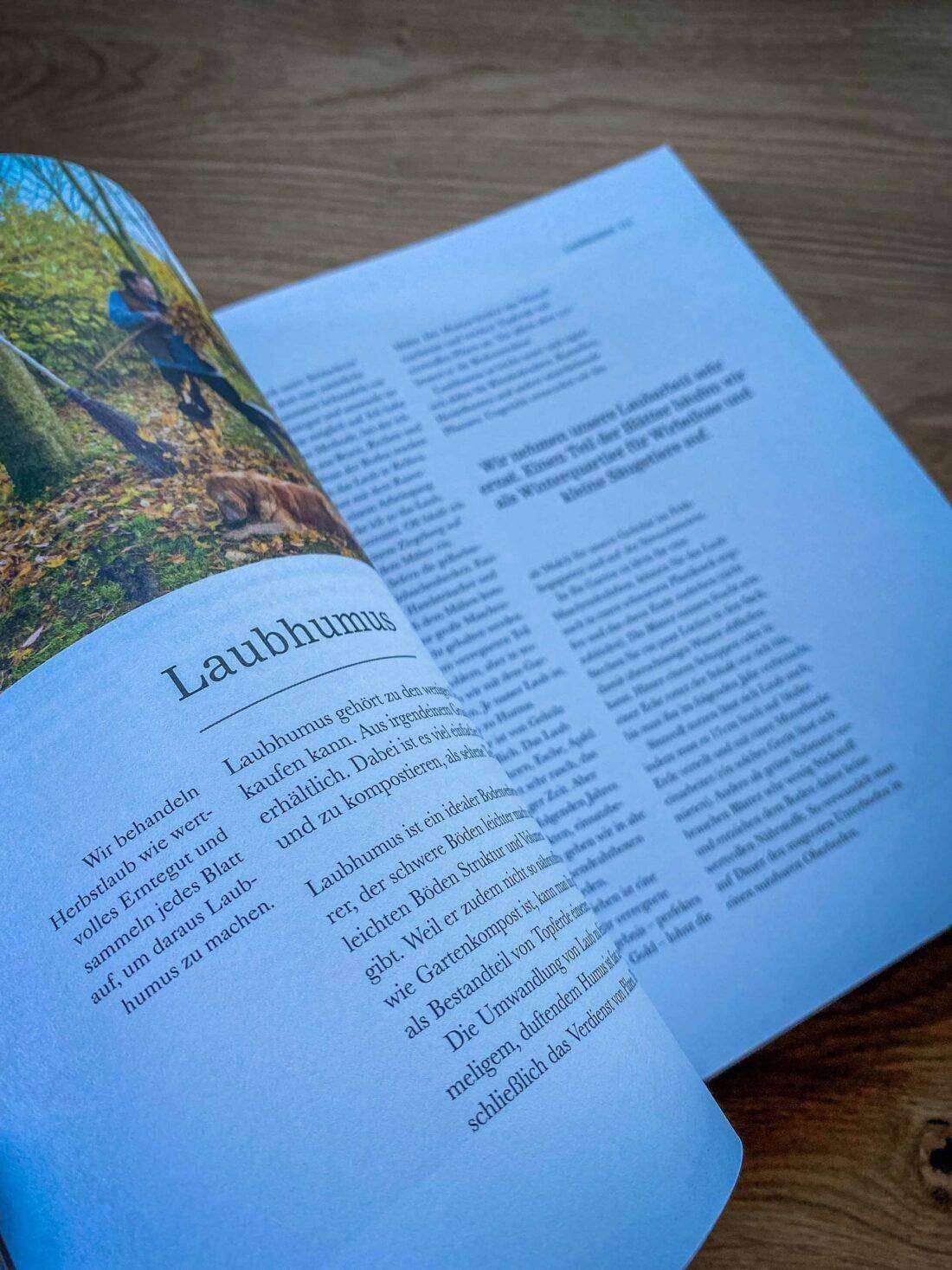 Seite zu Laubhumus im Buch von Monty Don.